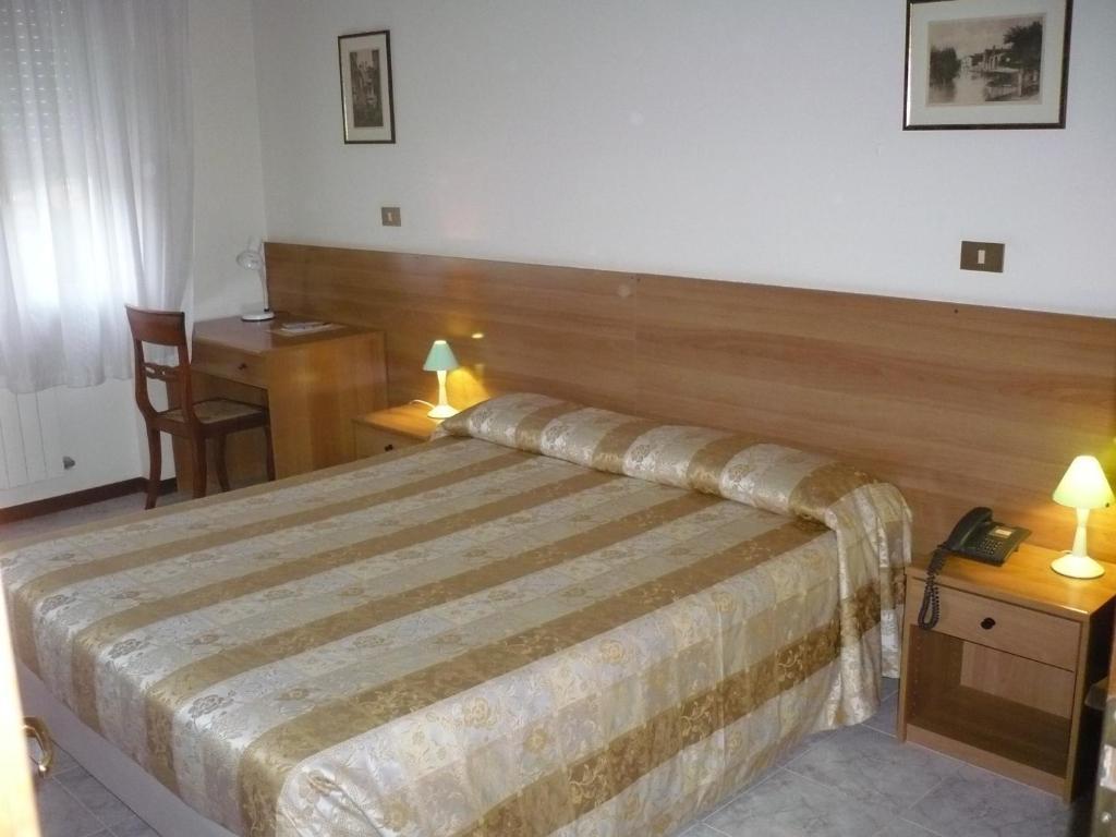 Hotel Sport بورتوغروارو الغرفة الصورة